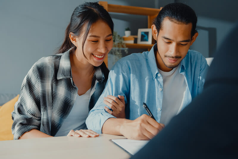 Couple opening Savings Account